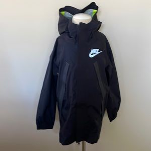 NWT Boys Nike Raincoat